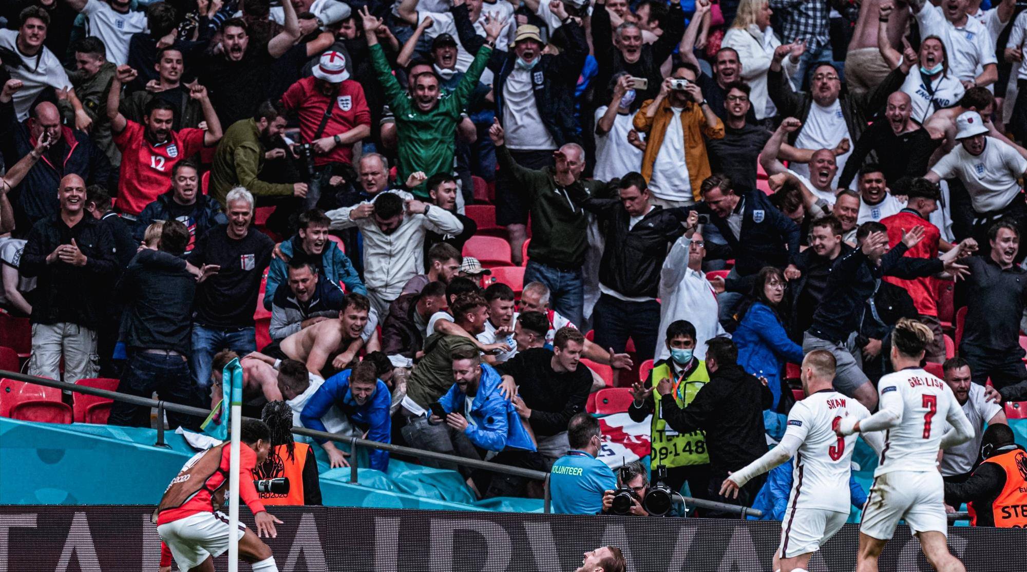 前沿通报（欧冠小组赛）英国较量斯洛文尼亚比分纪录创造者-内幕披露