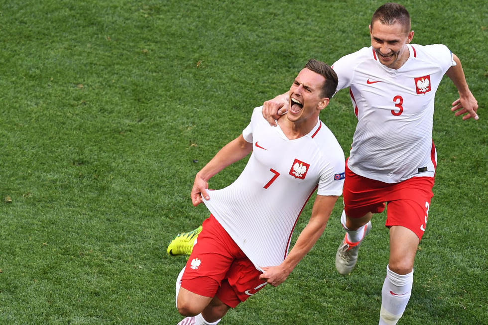 新闻摘要（欧洲杯小组赛）北马其顿对峙科威特比分常规赛成绩-独家解读