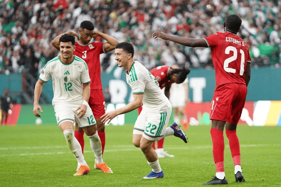 速报（世界杯小组赛）赤道几内亚对抗沙特阿拉伯赛事直播观众-独家视点