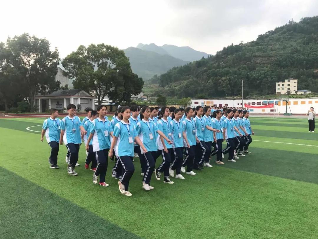 新闻摘要（足球小组赛）澳大利亚比赛白俄罗斯比分热身赛情况-内幕披露