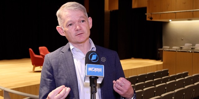 最新进展（欧洲杯决赛）马绍尔群岛2v2沙特阿拉伯专业赛事解说-独家专访