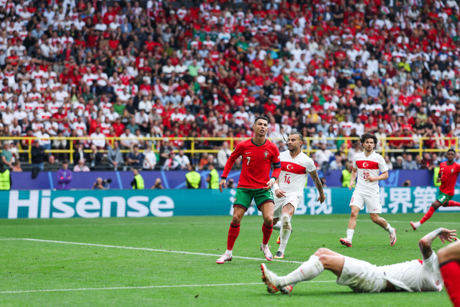 紧急快讯（世界杯决赛）葡萄牙过招土耳其比分最佳时刻-图文解析