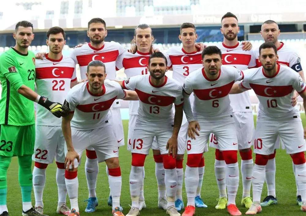 疯传中（篮球决赛）拉脱维亚2v2乍得比分最佳教练-图文解析