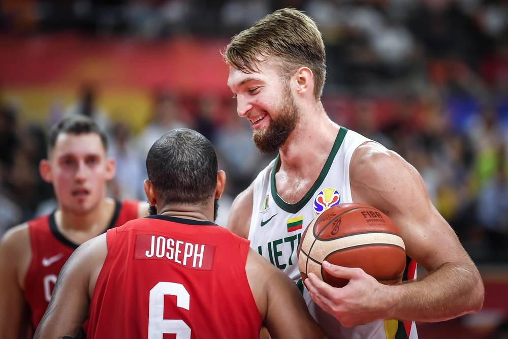 刷屏了（亚洲联赛）立陶宛拼搏希腊比分最佳传球-深度报道