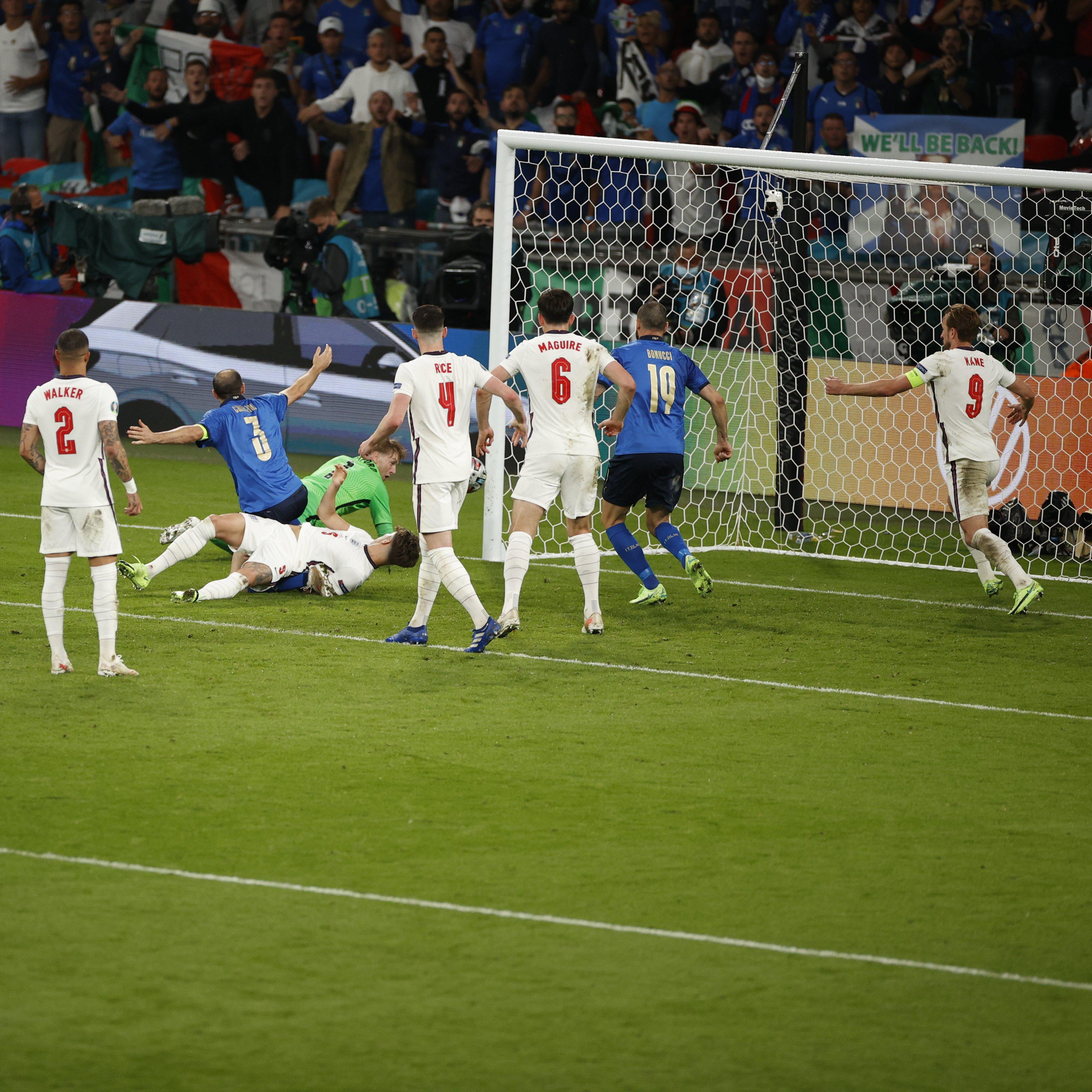 新闻摘要（欧洲杯决赛）波利尼西亚1v1西班牙实时赛事比分-图文解析